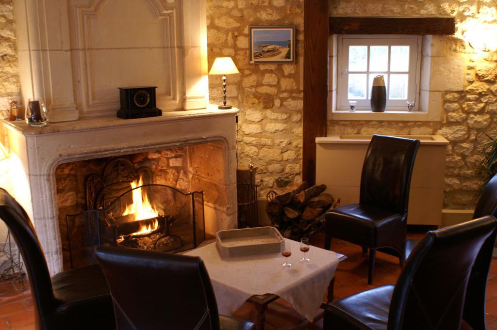 Logis Hotel Le Moulin De Chalons Le Guâ Eksteriør bilde